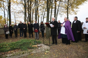Modlitwa ekumeniczna na Cmentarzu Dworskim Rodziny Kurnatowskich